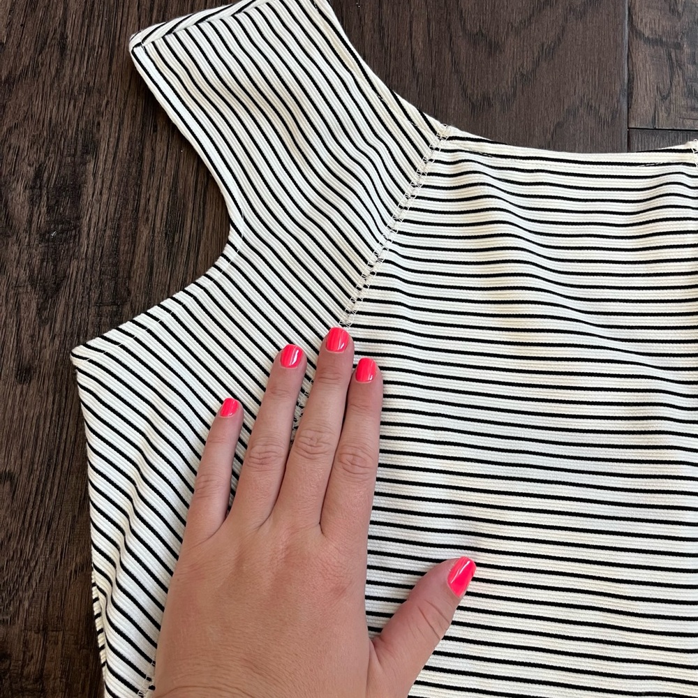 NWT Striped Bodycon Contoured Zip Back Dress - Picture 2 of 9